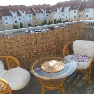 Jasne Czyste I Zadbane Mieszkanie Blisko Lotniska Apartament