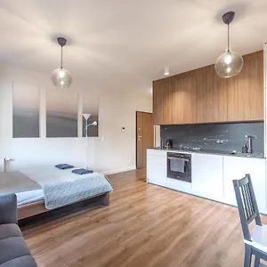 Z Balkonem Blisko Starego Miasta Apartament
